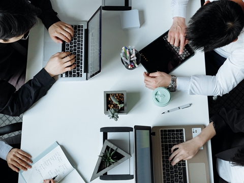 插图2–弹性用工：现代企业人力资源管理的战略升级–广州听雨麻劳务